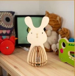 Drewniana lampka nocna - OLALA - Królik 42 cm 