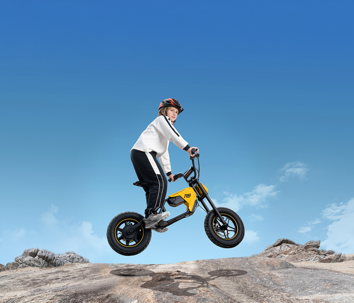 HYPER GOGO R8 YELLOW ELECTRIC MOTORCYCLE 