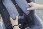 Łącznik uprzęży Belt Guard do fotelika samochodowego BeSafe