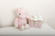 Szumiący jednorożec Ella z pozytywką - Cloud b® LoveLight Buddies Ella Unicorn