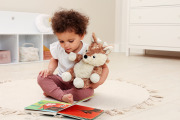 Szumiąca sarenka z czujnikiem ruchu i pozytywką - Cloud b® LoveLight Buddies Finley Fawn™