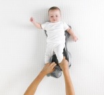 Otulacz Swaddle UP - rozmiar M - szary - ETAP 1 Original