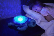 Projektor z pozytywką - Żółw podwodny fioletowy ECO - Cloud b® Tranquil Turtle™
