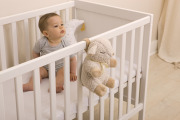Szumiąca śpiąca owieczka z pozytywką - Cloud b® Sleep Sheep™