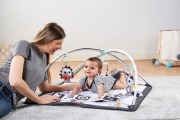 Gimnastyka/mata edukacyjna z pałąkami Magiczna Kraina czarno-biała  Opakowanie e-commerce 4