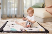 Gimnastyka/mata edukacyjna z pałąkami Magiczna Kraina czarno-biała  Opakowanie e-commerce 8