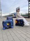 Jeżdżąca walizka podróżna - kosmos - kosmiczna kolekcja 9
