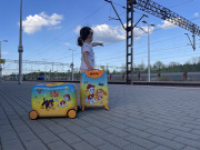 Jeżdżąca walizka podróżna Psi Patrol - żółta mała 8