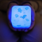 Przenośna lampka nocna Cube B™ – świecąca kostka - Ocean 2
